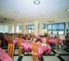 sala da pranzo con vista mare a pietra ligure hotel villa marina liguria